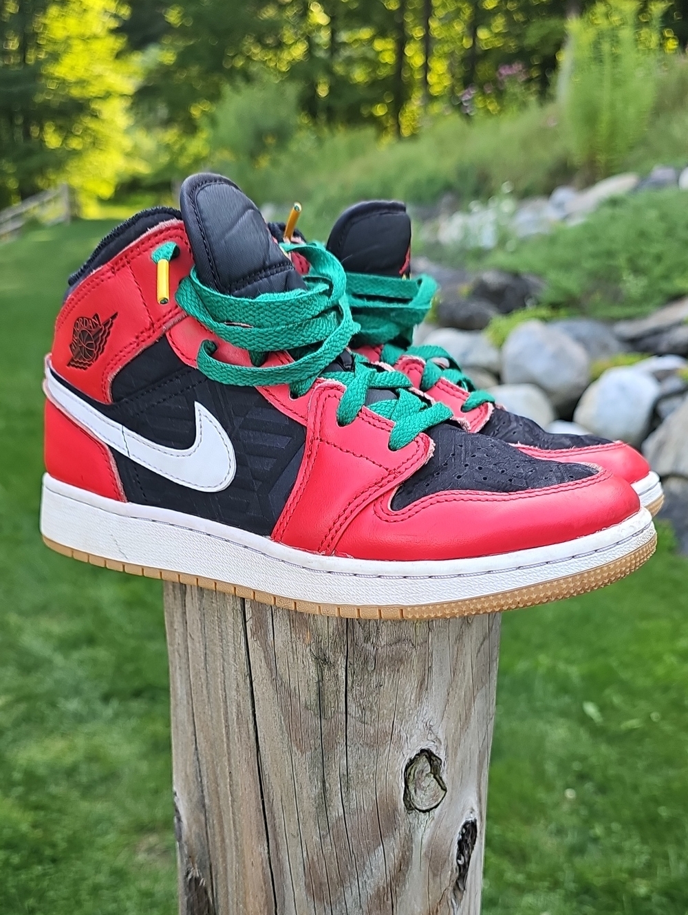 Nike Air Jordan High-Top Sneakers - Red/Black/White Size 4 Big Kid